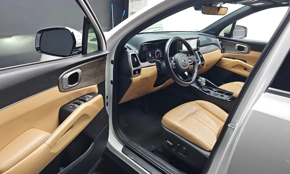Kia Sorento — фото 10