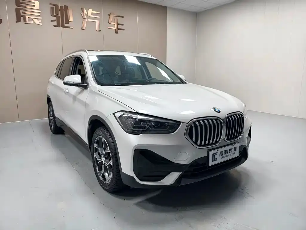 BMW X1 — фото 3