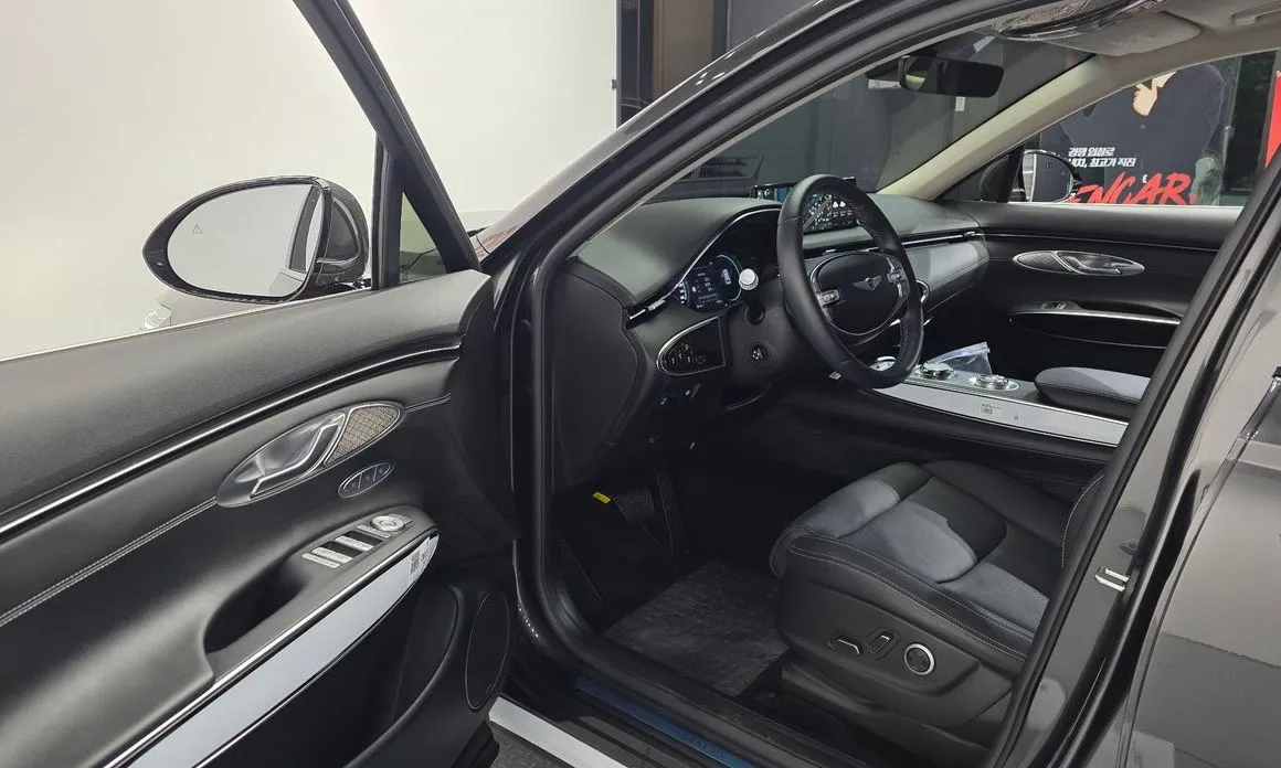 Genesis GV70 2024 из KR, фото 8