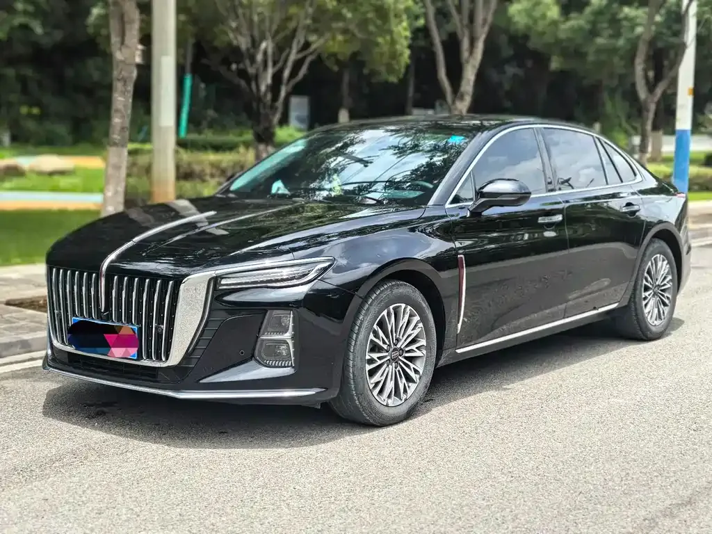 Hongqi H5 — фото 1