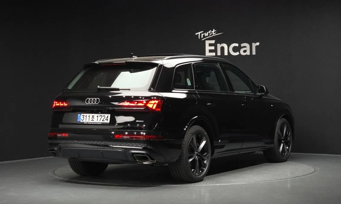 Audi Q7 2026 из KR, фото 4