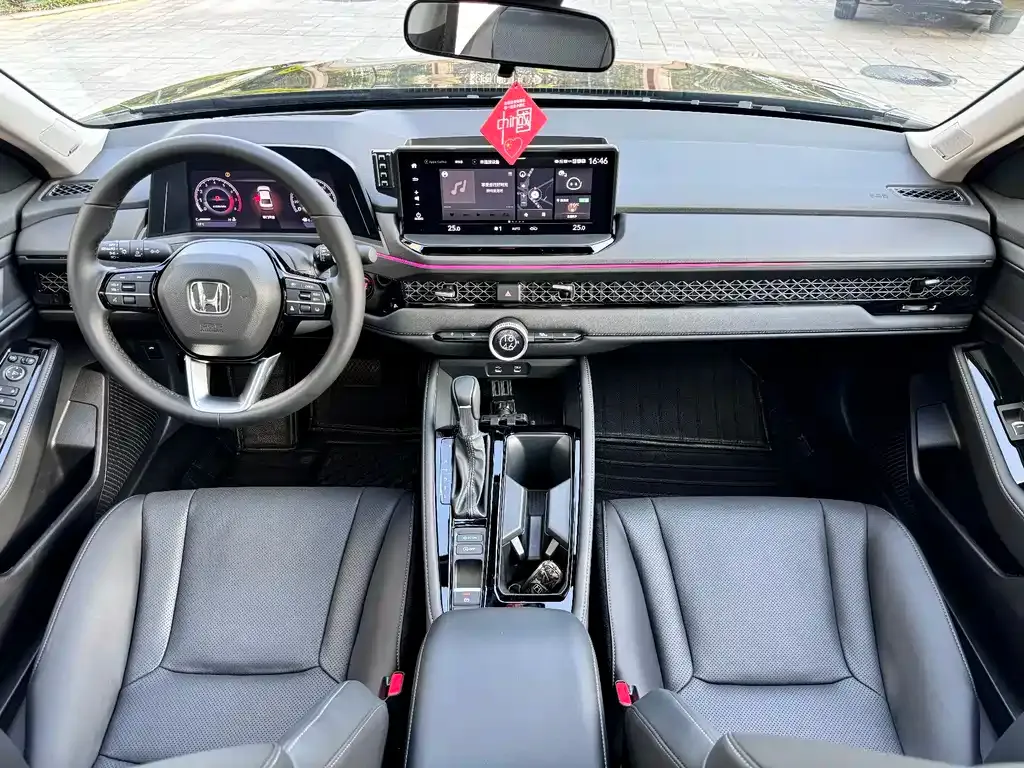 Honda Accord — фото 4