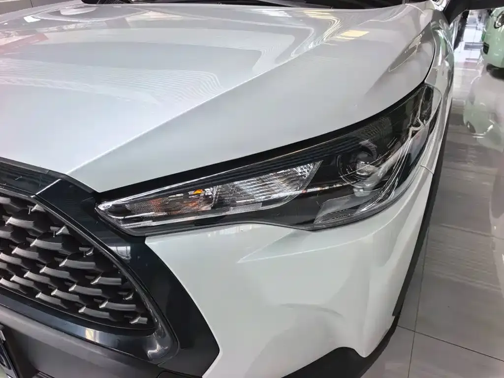 Toyota Corolla Cross — фото 9
