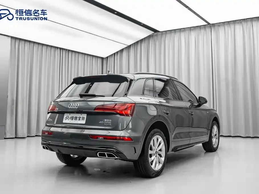 Audi Q5L — фото 4