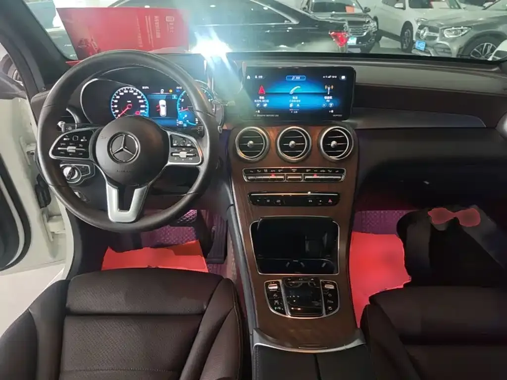 Mercedes-Benz GLC — фото 10