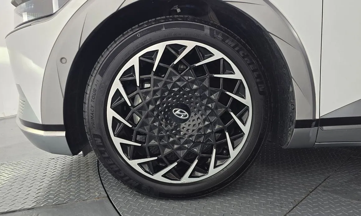 Hyundai Ioniq5 — фото 3