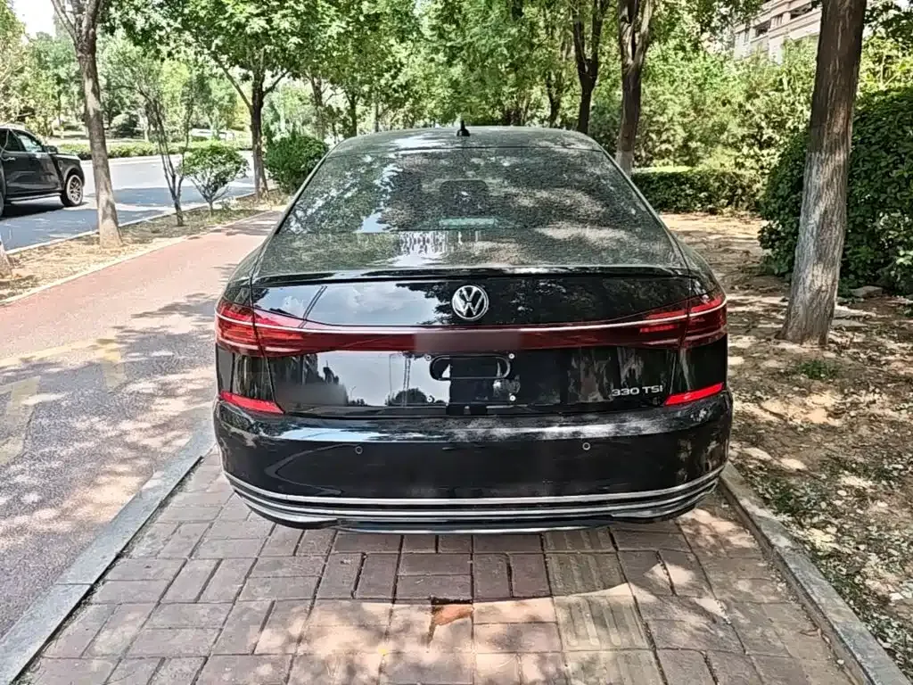 Volkswagen Passat — фото 5