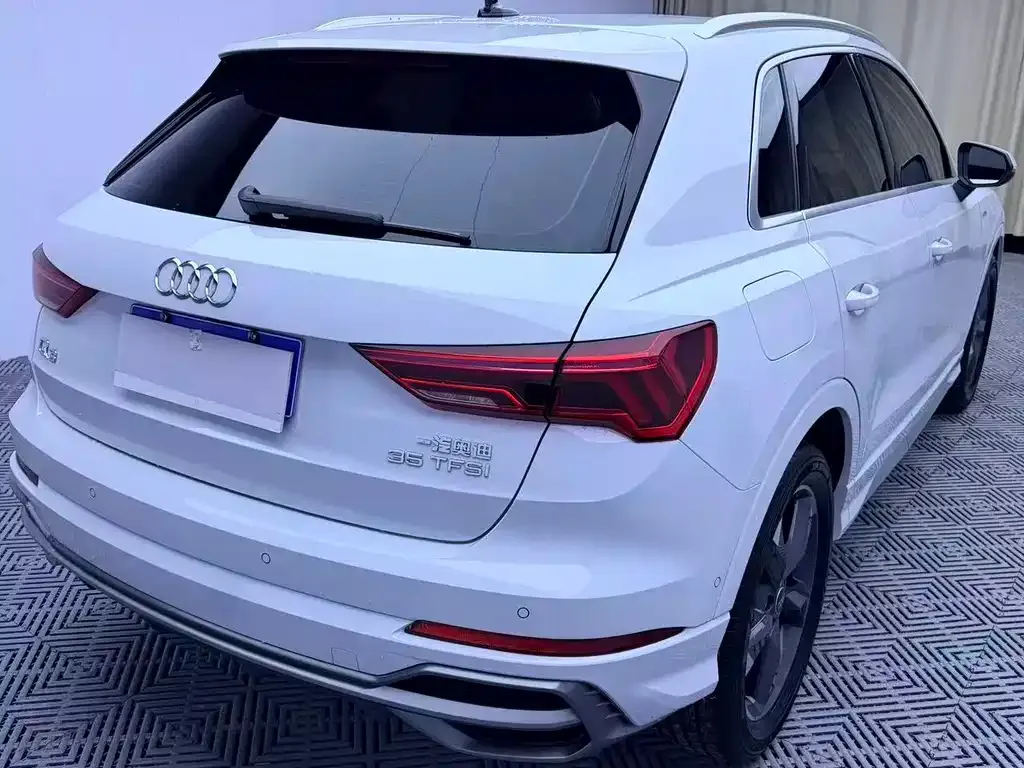 Audi Q3 — фото 3