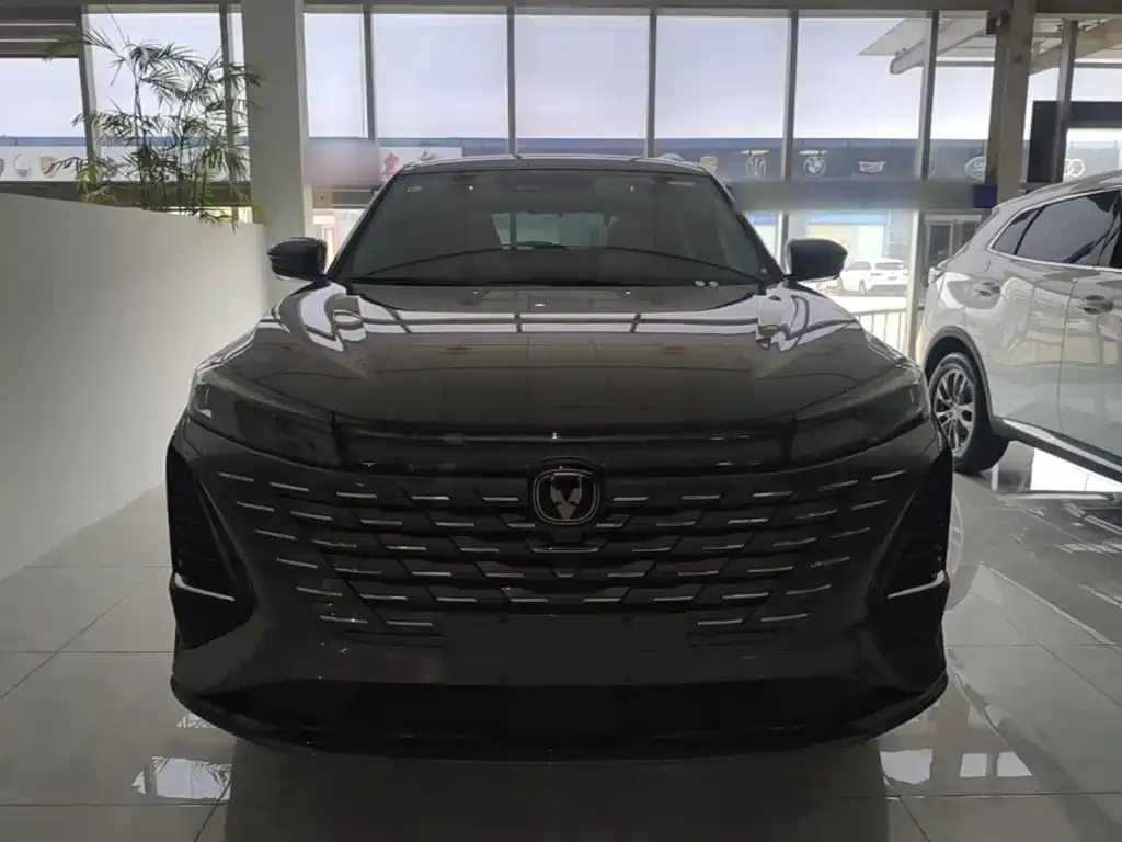 Changan CS75PLUS — фото 2