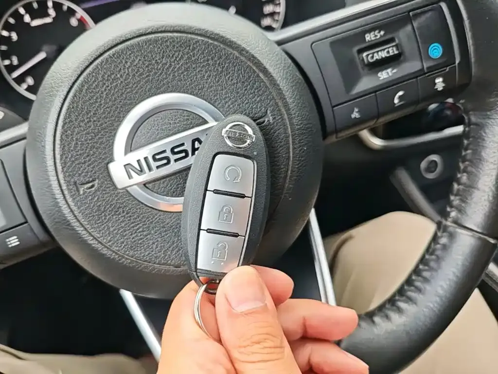 Nissan X-Trail — фото 3