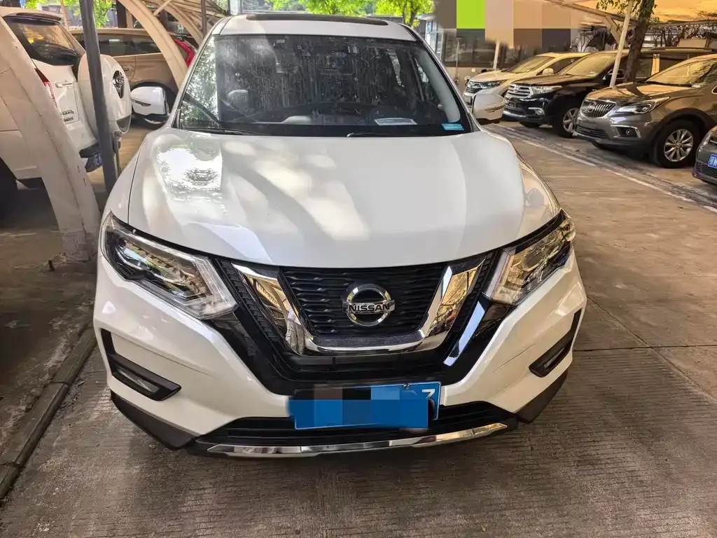 Nissan X-Trail — фото 9