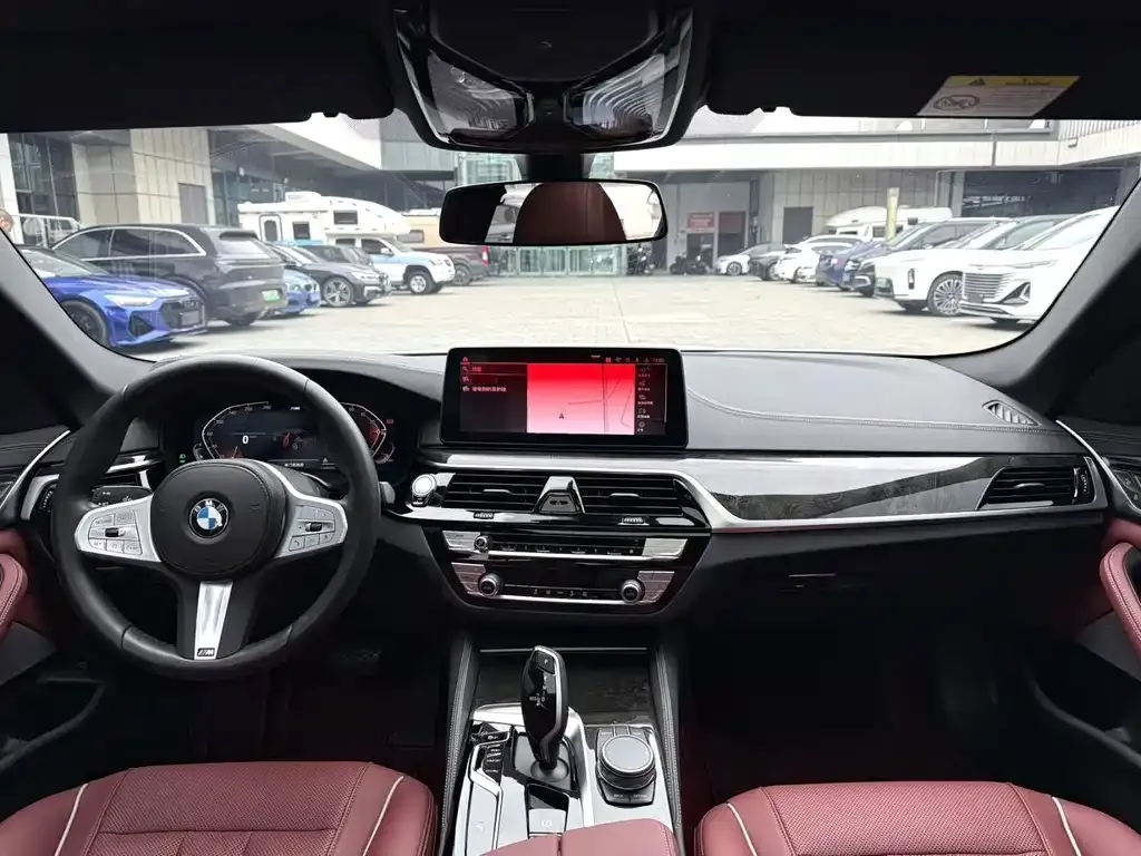BMW 5 Series — фото 10