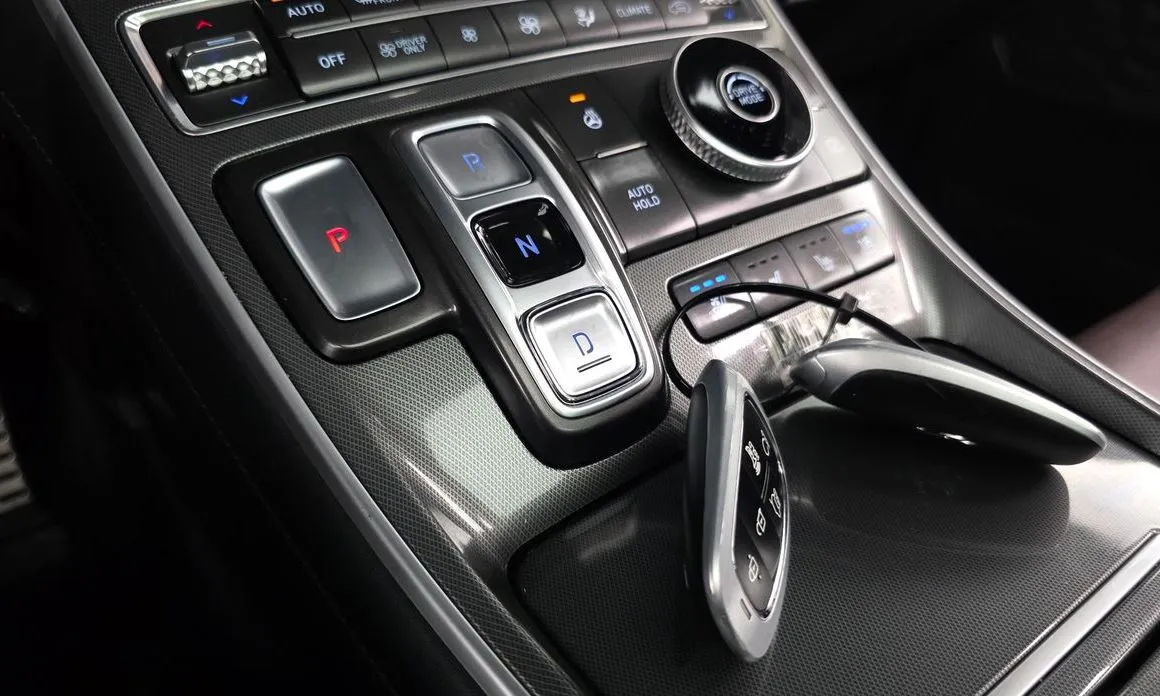 Hyundai Santafe — фото 7