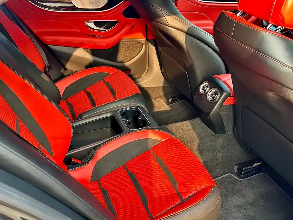 Mercedes-Benz AMG GT — фото 7