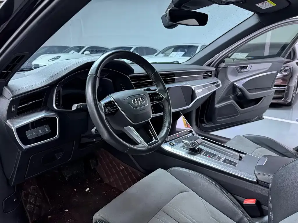 Audi A6L 2022 из CN, фото 7