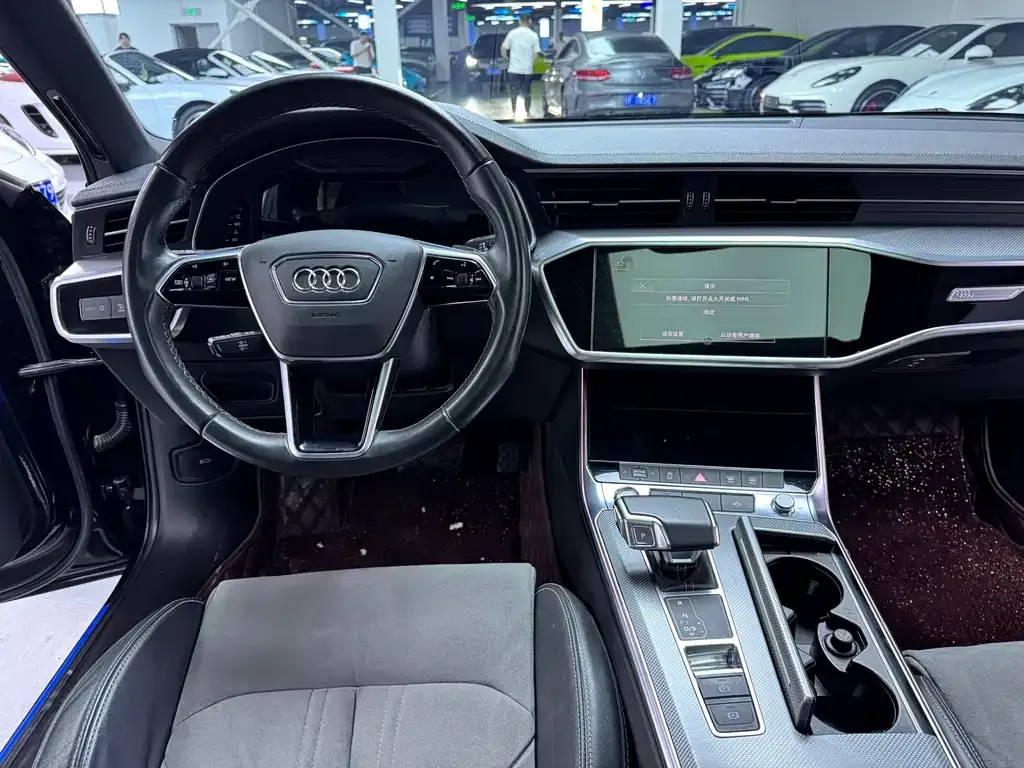 Audi A6L 2022 из CN, фото 4