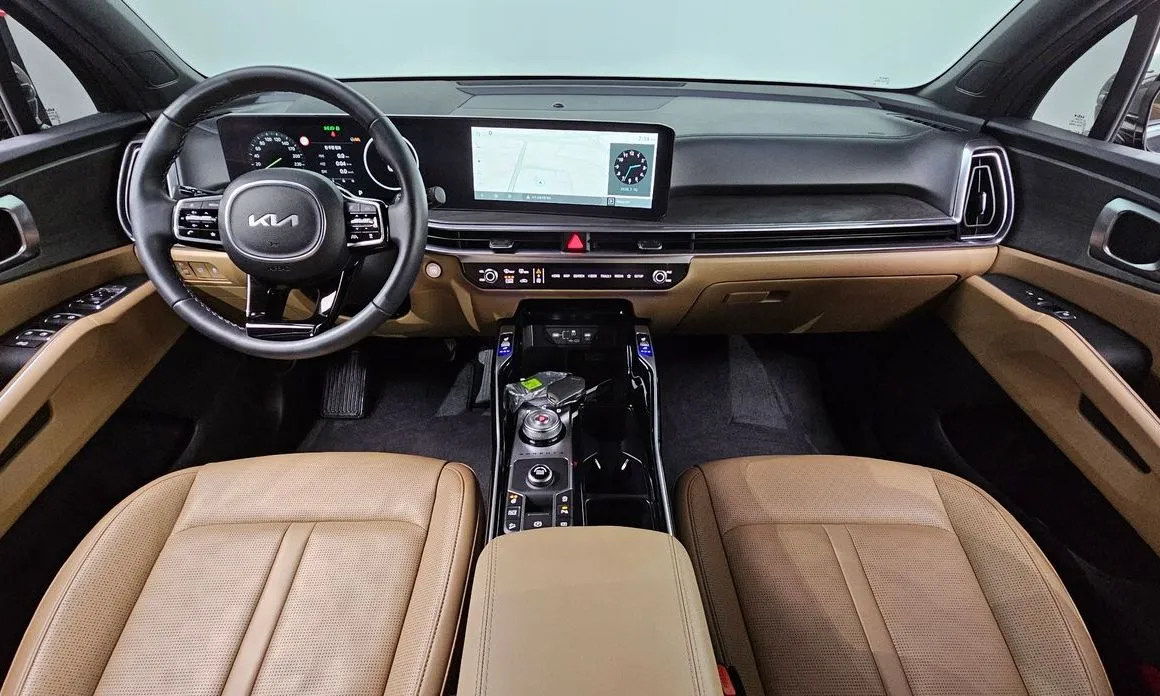 Kia Sorento — фото 9
