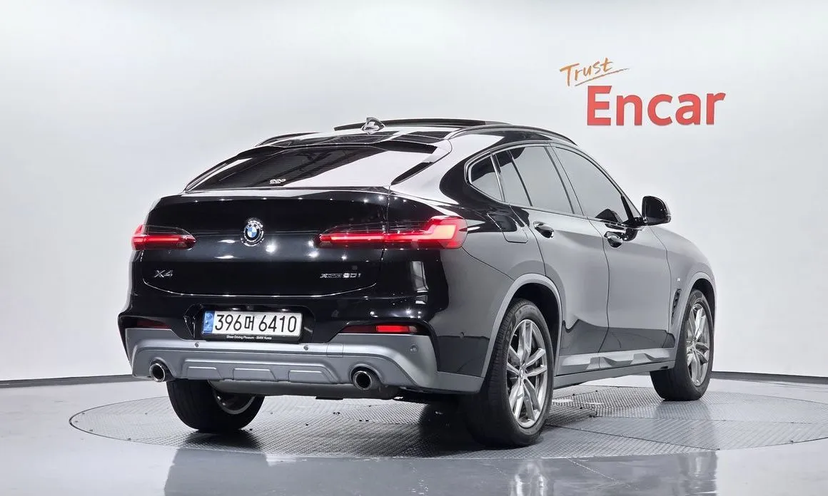 BMW X4 — фото 4