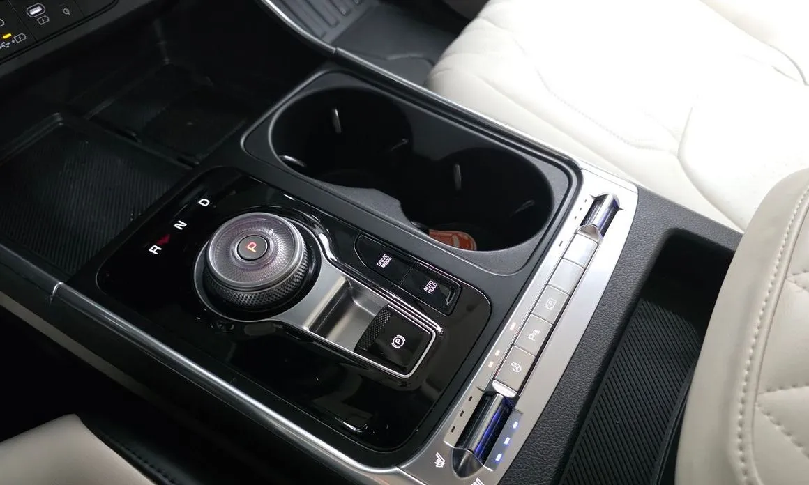 Kia Carnival 2025 из KR, фото 7