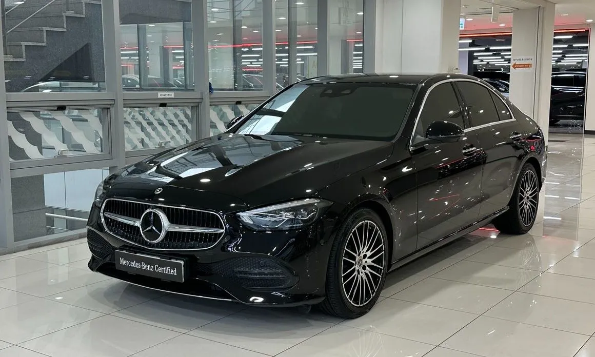 Mercedes-Benz C-Class — фото 1
