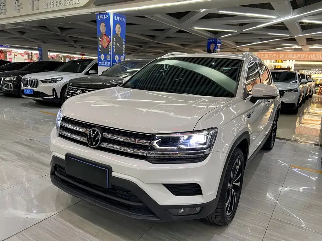Volkswagen Tharu — фото 1