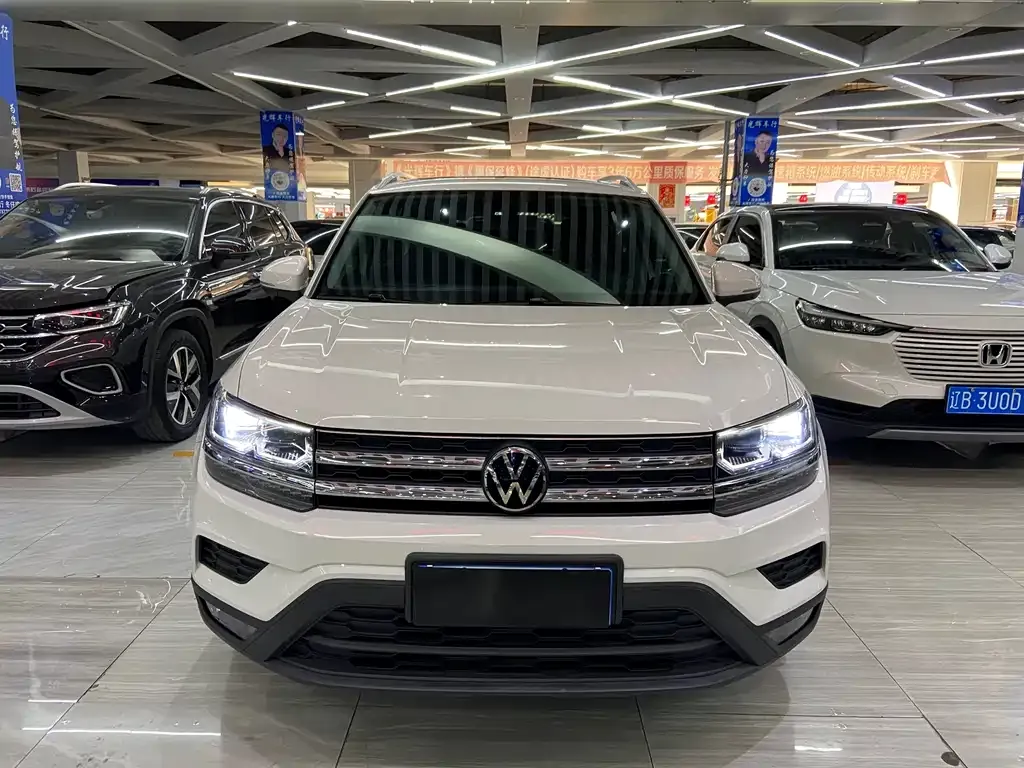 Volkswagen Tharu — фото 10