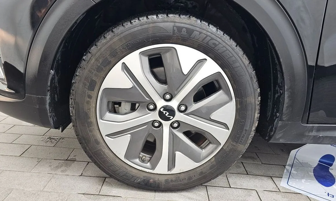 Kia Niro — фото 10