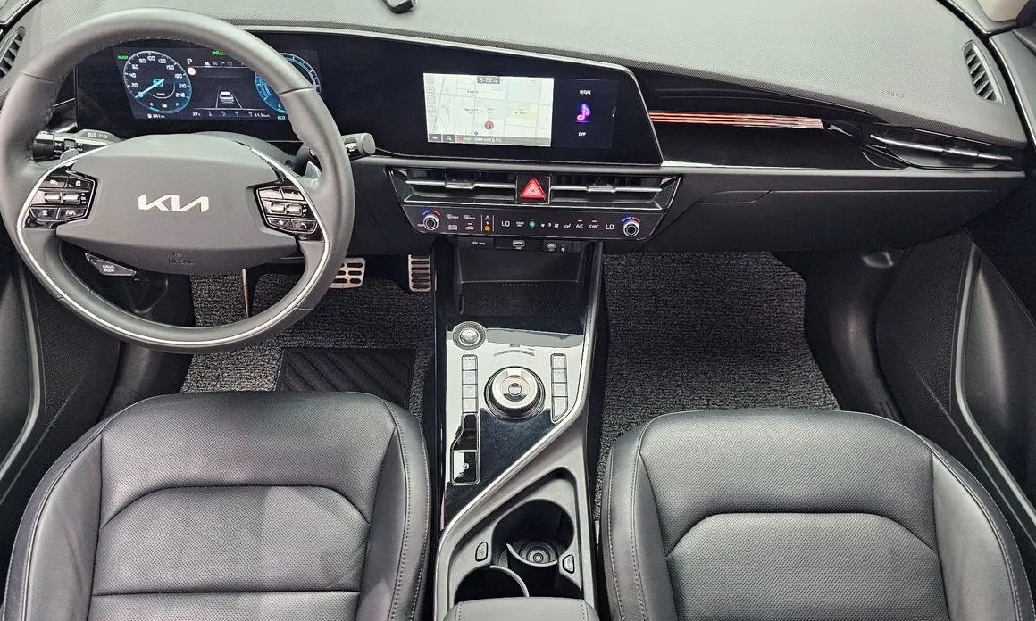 Kia Niro — фото 8