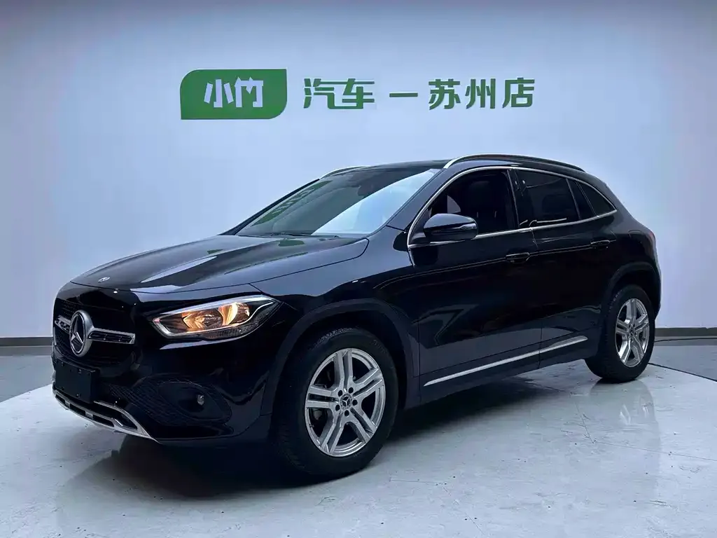 Mercedes-Benz GLA — фото 1