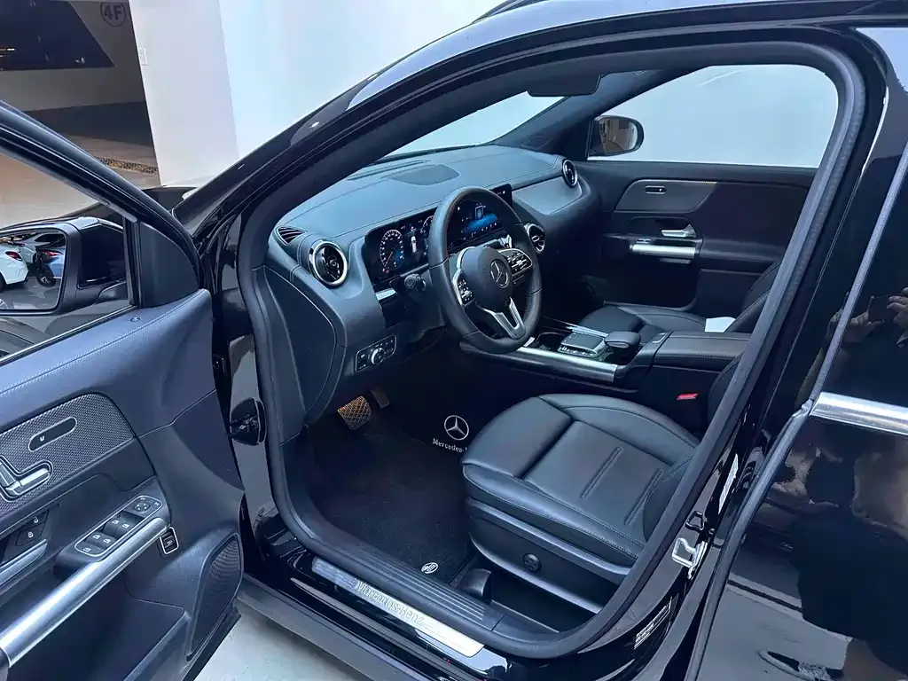 Mercedes-Benz GLA — фото 9