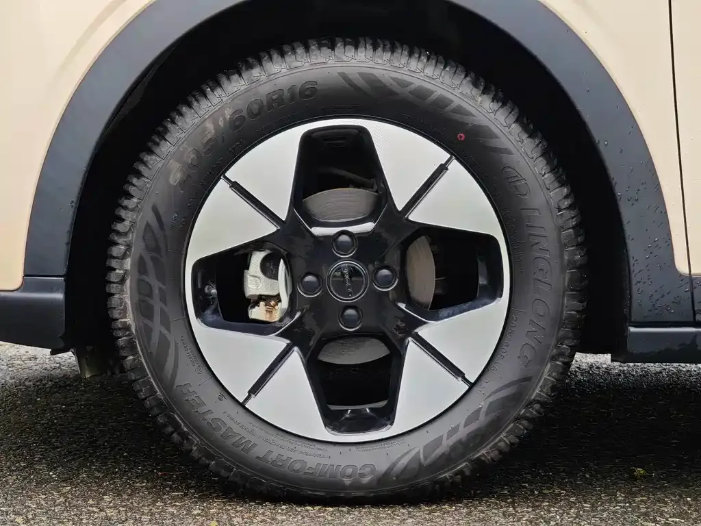 Geely Starburst — фото 7