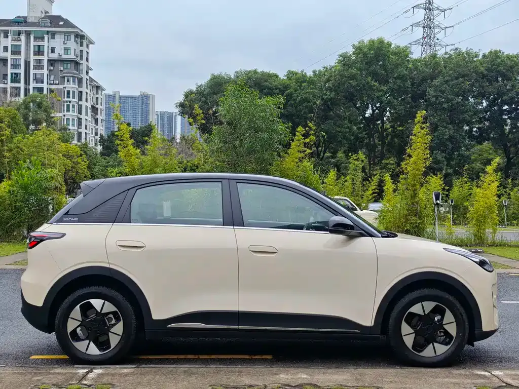 Geely Starburst — фото 8