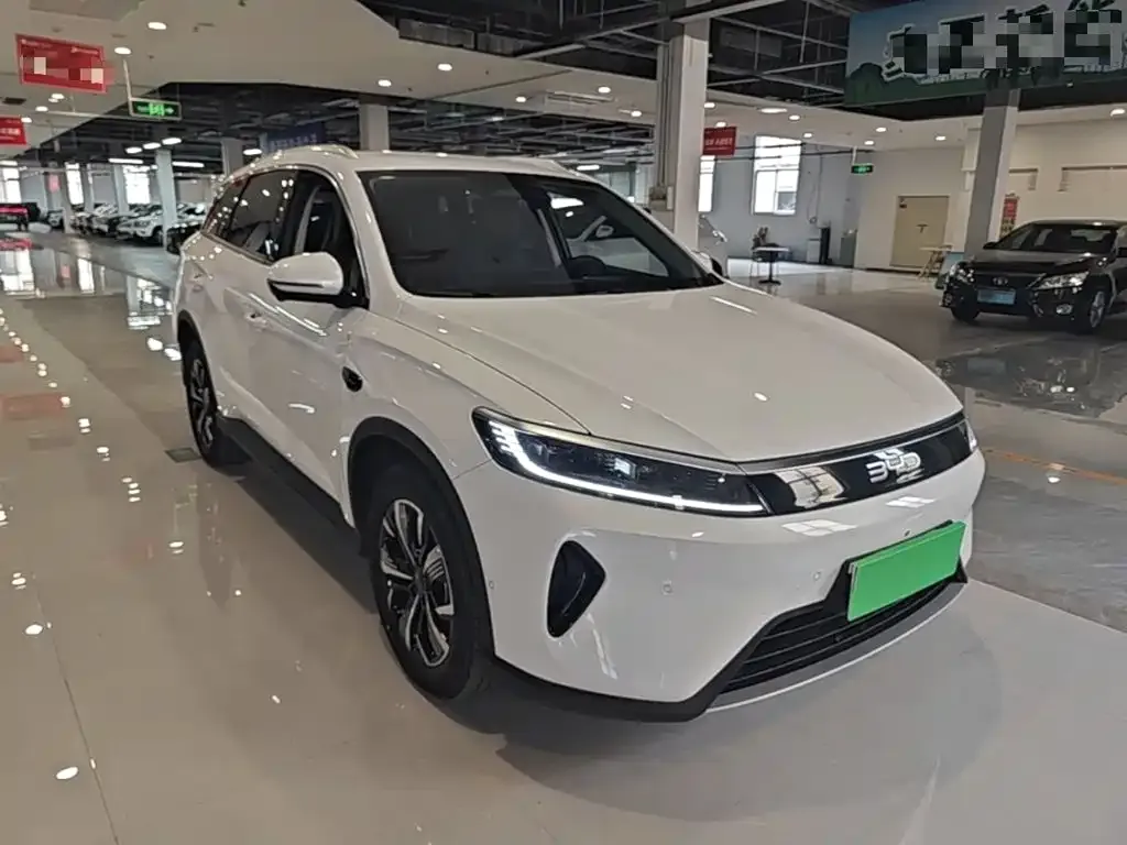 BYD Seal 05 DM-i — фото 3