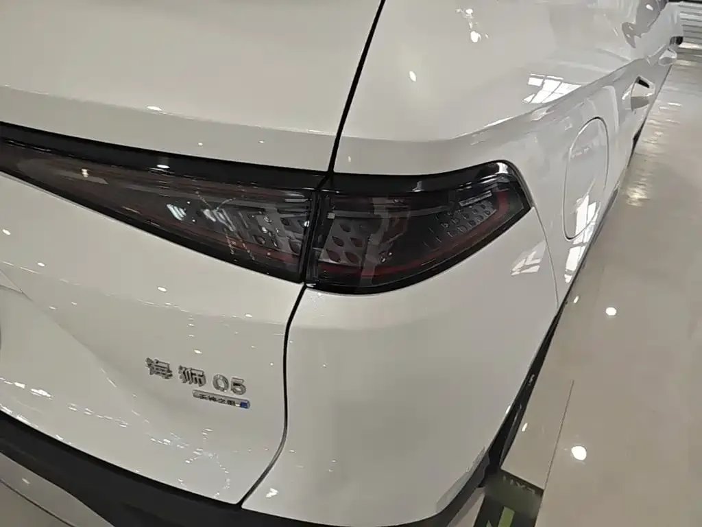 BYD Seal 05 DM-i — фото 2