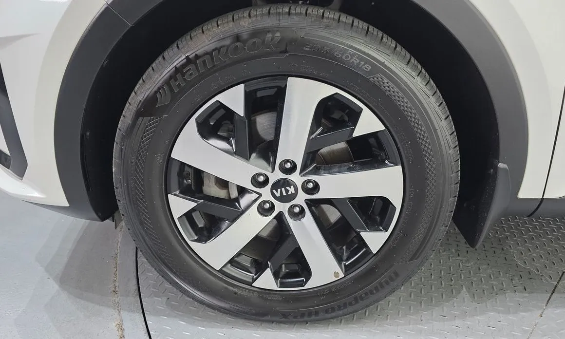 Kia Sorento — фото 4