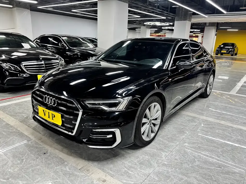 Audi A6L — фото 1