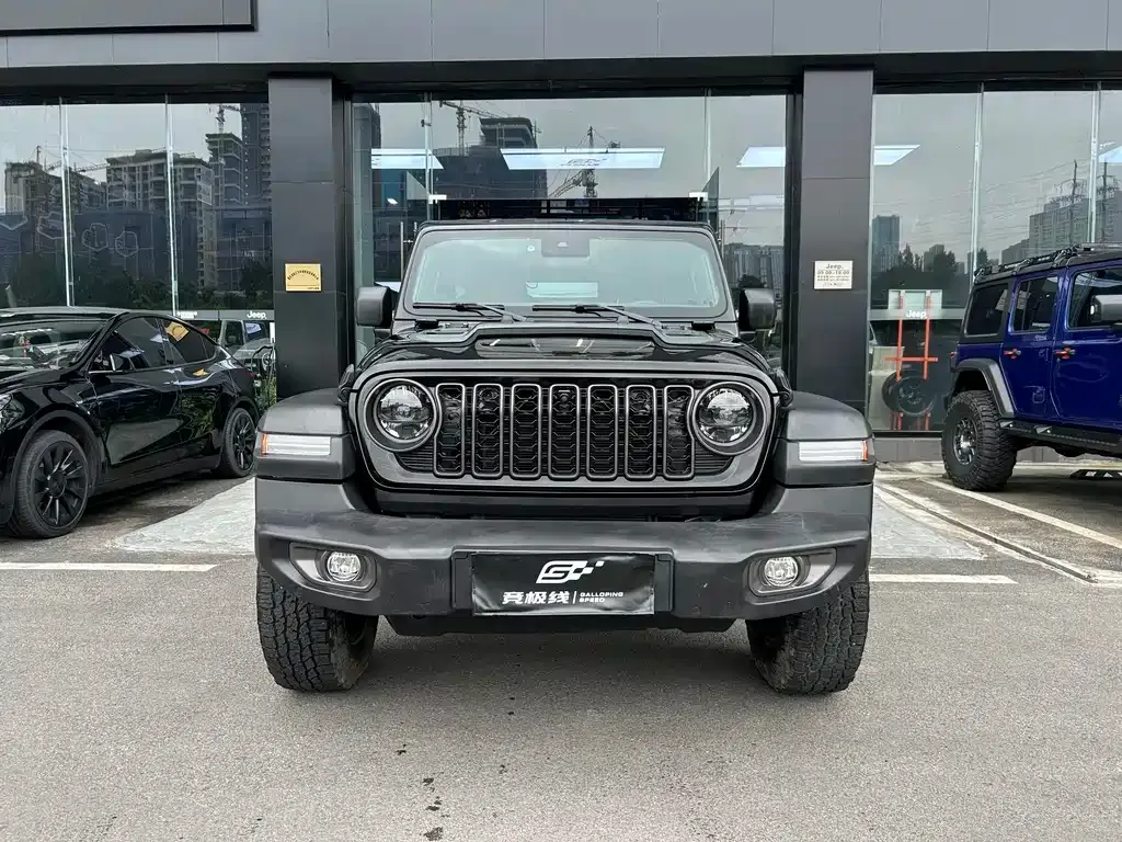 Jeep Wrangler — фото 6