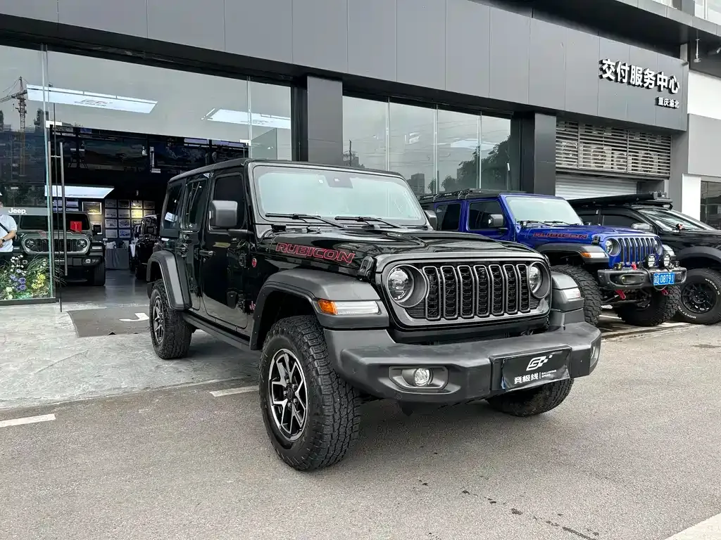 Jeep Wrangler — фото 10