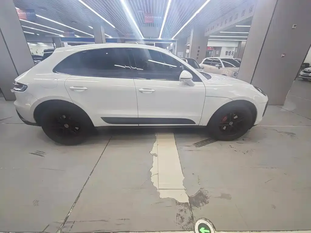 Porsche Macan 2023 из CN, фото 6