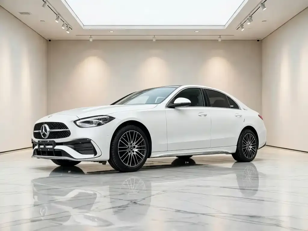 Mercedes-Benz C-Class — фото 1