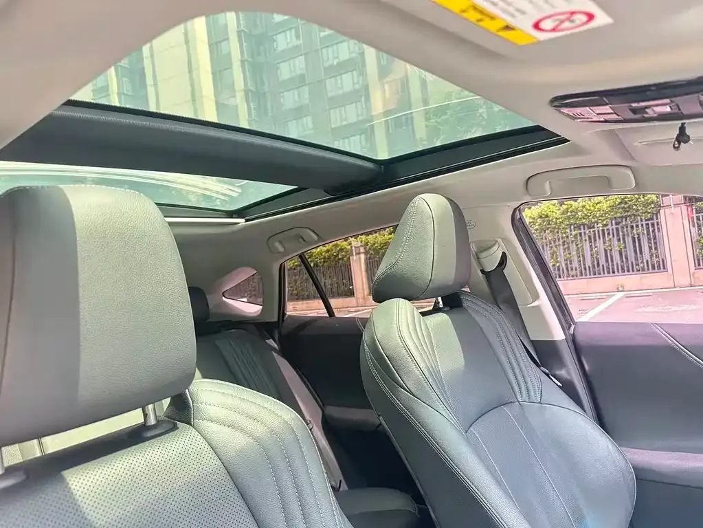 Toyota Harrier — фото 6