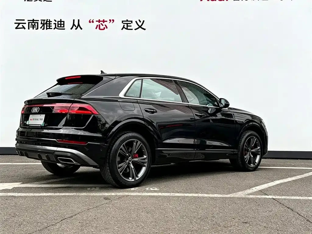 Audi Q8 — фото 2