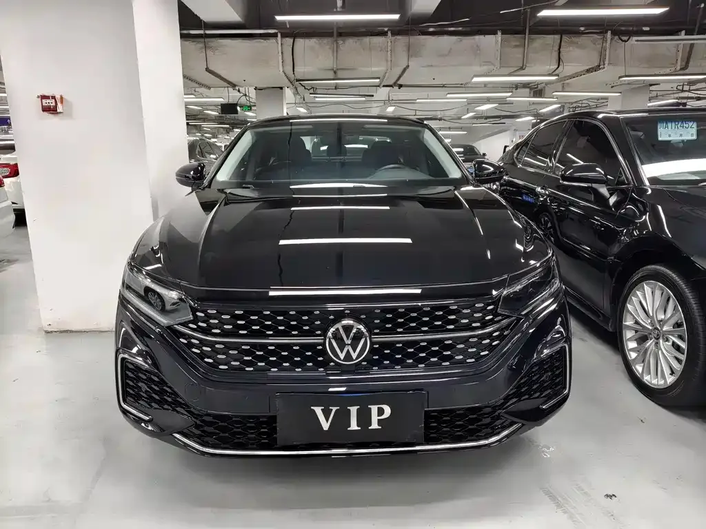 Volkswagen Passat — фото 8
