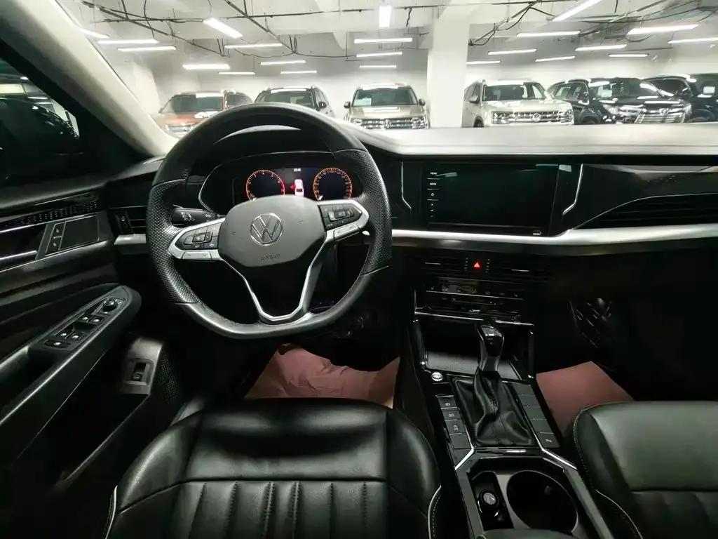 Volkswagen Passat — фото 9