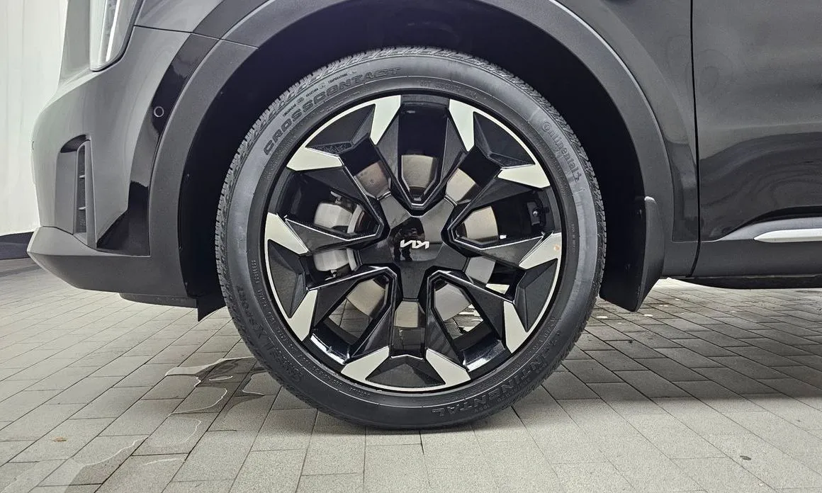 Kia Sorento — фото 8