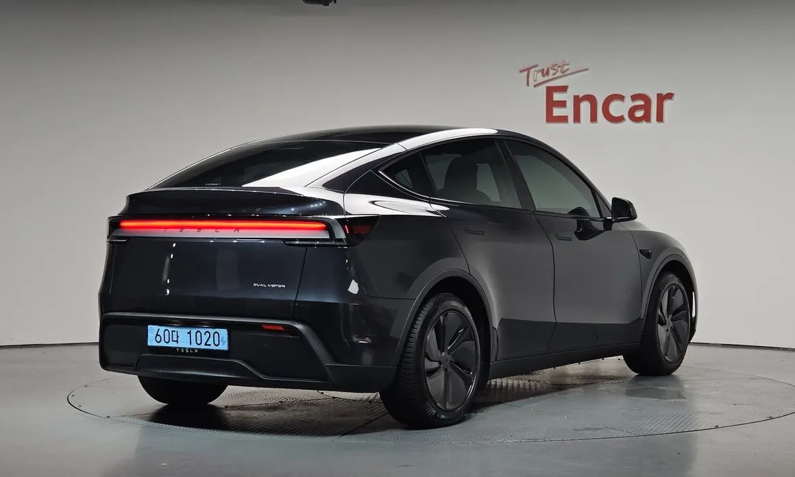 Tesla Model Y — фото 3