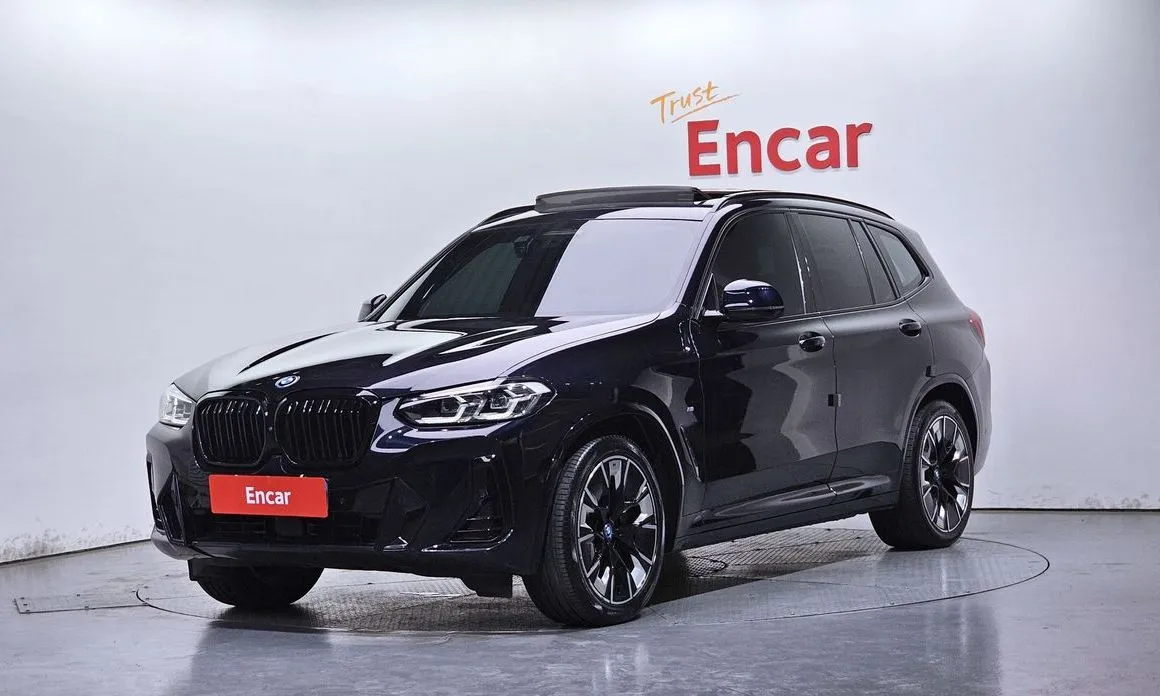 BMW iX3