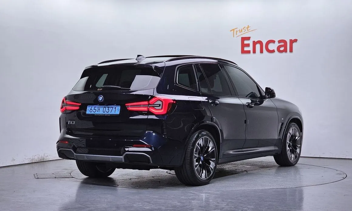 BMW iX3 2023 из KR, фото 4