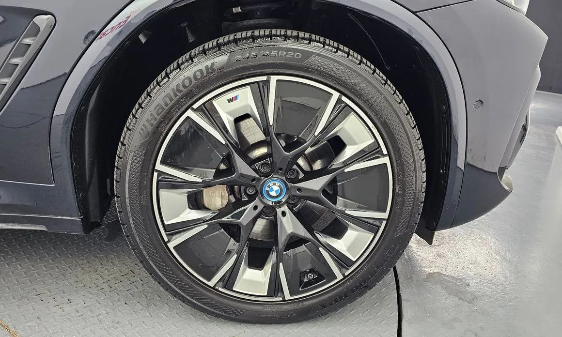 BMW iX3 2023 из KR, фото 7