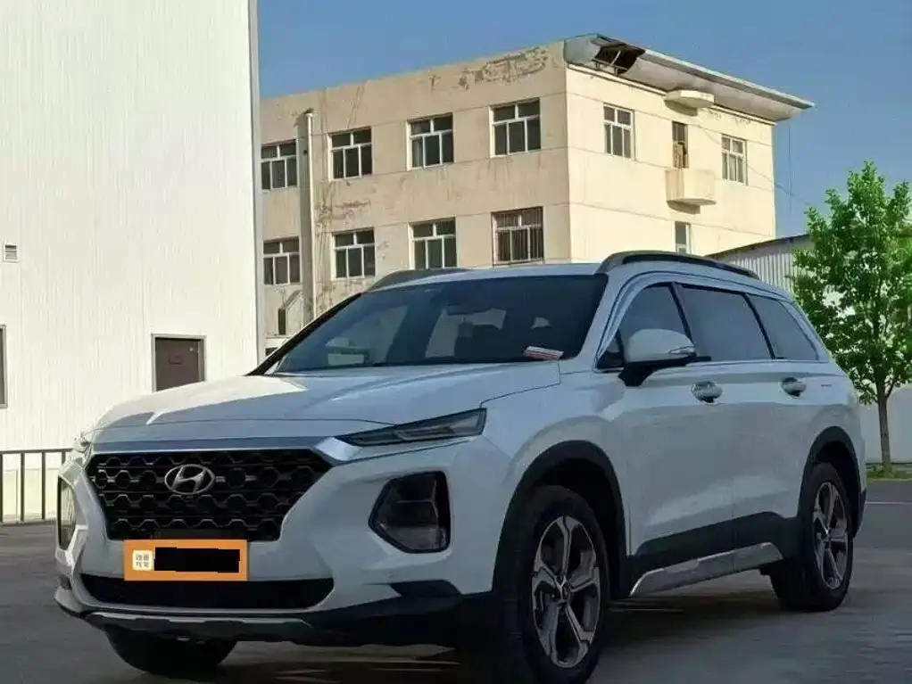 Hyundai Santa Fe — фото 1